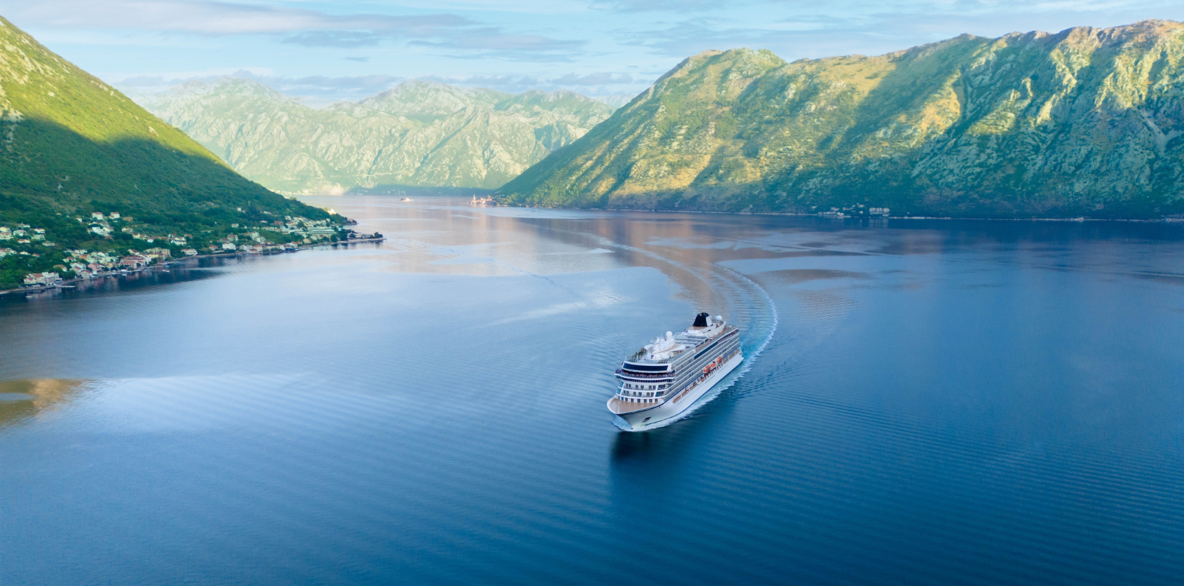 suzanne krusinski group travel and tours 2-3 day getaway image